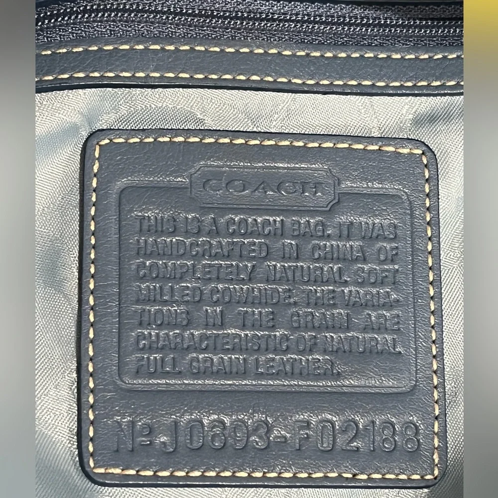 COACH Legacy East West Leather Shoulder Bag 02188 - Picture 11 of 12
